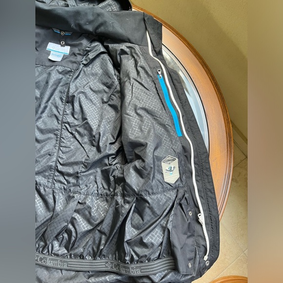 🌲COLUMBIA🌲- Black Omni-Heat Rain Shell Womens Large Used - Picture 10 of 13